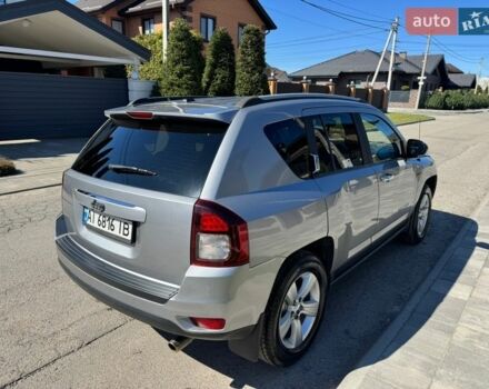 Сірий Джип Compass, об'ємом двигуна 2 л та пробігом 125 тис. км за 10700 $, фото 4 на Automoto.ua