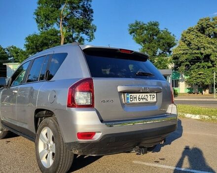 Серый Джип Компас, объемом двигателя 2.5 л и пробегом 168 тыс. км за 10500 $, фото 3 на Automoto.ua