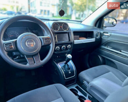 Сірий Джип Compass, об'ємом двигуна 2 л та пробігом 163 тис. км за 9300 $, фото 13 на Automoto.ua