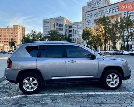 Сірий Джип Compass, об'ємом двигуна 2 л та пробігом 163 тис. км за 9300 $, фото 7 на Automoto.ua