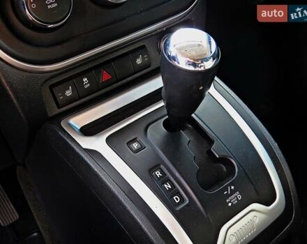 Сірий Джип Compass, об'ємом двигуна 2.36 л та пробігом 203 тис. км за 10900 $, фото 10 на Automoto.ua