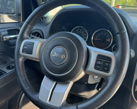 Серый Джип Компас, объемом двигателя 2.36 л и пробегом 240 тыс. км за 8000 $, фото 7 на Automoto.ua