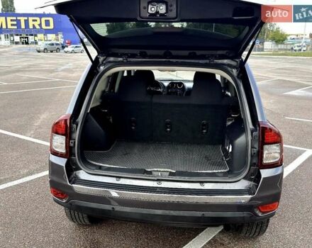 Сірий Джип Compass, об'ємом двигуна 2.4 л та пробігом 146 тис. км за 9600 $, фото 6 на Automoto.ua