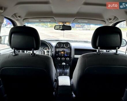 Сірий Джип Compass, об'ємом двигуна 2.4 л та пробігом 146 тис. км за 9600 $, фото 4 на Automoto.ua