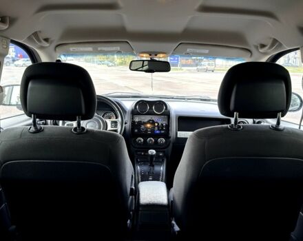 Сірий Джип Compass, об'ємом двигуна 2.4 л та пробігом 146 тис. км за 9600 $, фото 5 на Automoto.ua