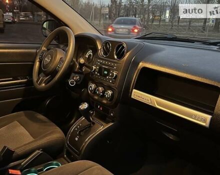 Сірий Джип Compass, об'ємом двигуна 2 л та пробігом 133 тис. км за 10500 $, фото 8 на Automoto.ua