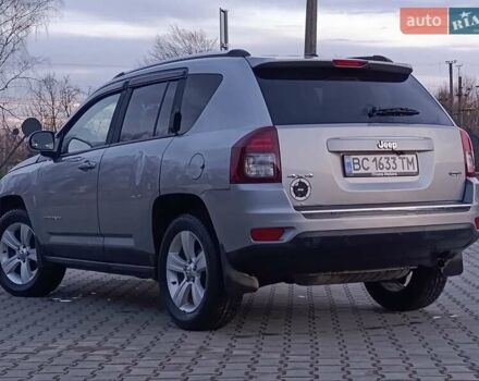 Серый Джип Компас, объемом двигателя 2.36 л и пробегом 205 тыс. км за 9450 $, фото 5 на Automoto.ua