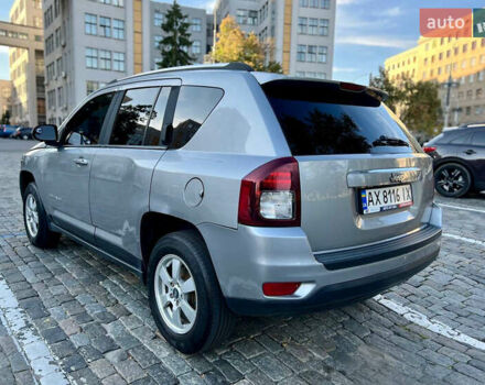 Сірий Джип Compass, об'ємом двигуна 2 л та пробігом 163 тис. км за 9300 $, фото 4 на Automoto.ua