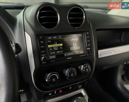 Джип Компас 2015 в Киеве на Automoto.ua Серый Джип Компас, объемом двигателя 2.36 л и пробегом 183 тыс. км за 10900 $, фото 20 на Automoto.ua