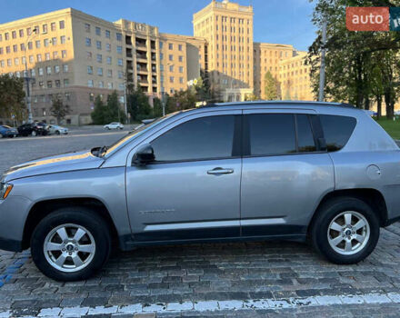 Сірий Джип Compass, об'ємом двигуна 2 л та пробігом 163 тис. км за 9300 $, фото 3 на Automoto.ua