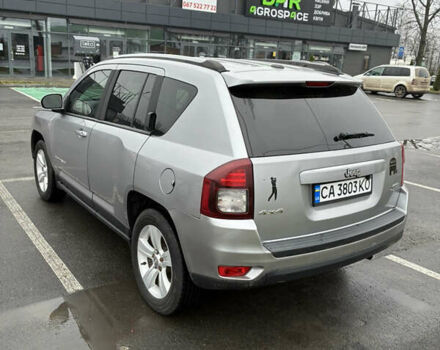 Серый Джип Компас, объемом двигателя 2.36 л и пробегом 189 тыс. км за 10700 $, фото 5 на Automoto.ua