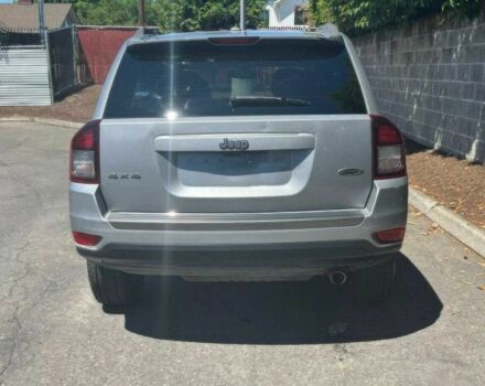 Серый Джип Компас, объемом двигателя 2.4 л и пробегом 73 тыс. км за 12800 $, фото 5 на Automoto.ua