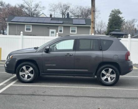 Серый Джип Компас, объемом двигателя 2.4 л и пробегом 72 тыс. км за 11800 $, фото 3 на Automoto.ua