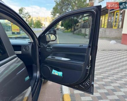 Сірий Джип Compass, об'ємом двигуна 2 л та пробігом 159 тис. км за 14495 $, фото 3 на Automoto.ua