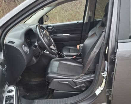 Сірий Джип Compass, об'ємом двигуна 2.4 л та пробігом 3 тис. км за 10400 $, фото 5 на Automoto.ua