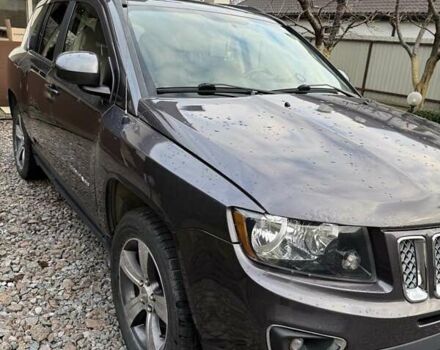 Серый Джип Компас, объемом двигателя 2.36 л и пробегом 105 тыс. км за 11300 $, фото 3 на Automoto.ua