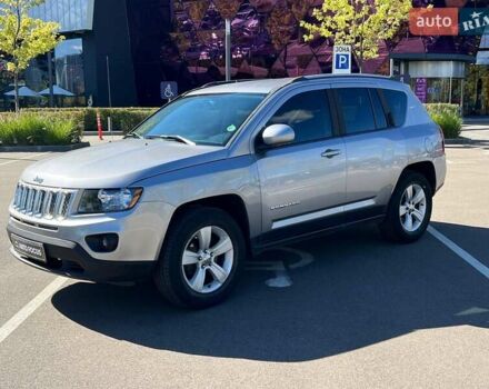 Серый Джип Компас, объемом двигателя 2.36 л и пробегом 163 тыс. км за 11990 $, фото 2 на Automoto.ua