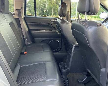 Серый Джип Компас, объемом двигателя 2.36 л и пробегом 225 тыс. км за 12500 $, фото 11 на Automoto.ua