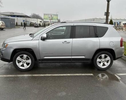 Серый Джип Компас, объемом двигателя 2.36 л и пробегом 189 тыс. км за 10700 $, фото 1 на Automoto.ua