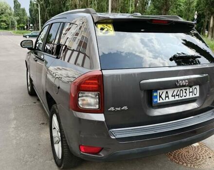 Серый Джип Компас, объемом двигателя 2.4 л и пробегом 152 тыс. км за 12500 $, фото 3 на Automoto.ua