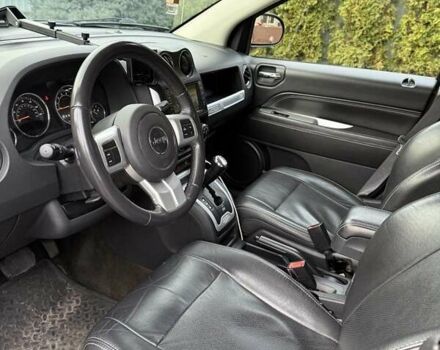 Серый Джип Компас, объемом двигателя 2.36 л и пробегом 105 тыс. км за 11300 $, фото 5 на Automoto.ua