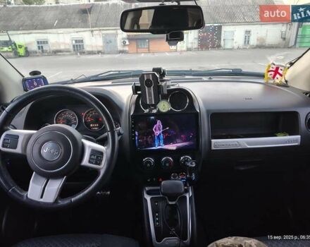 Джип Компас 2016 в Павлограде на Automoto.ua Серый Джип Компас, объемом двигателя 2.36 л и пробегом 114 тыс. км за 11100 $, фото 4 на Automoto.ua