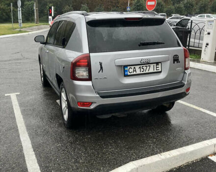 Сірий Джип Compass, об'ємом двигуна 2.36 л та пробігом 169 тис. км за 12499 $, фото 4 на Automoto.ua
