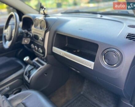 Сірий Джип Compass, об'ємом двигуна 2 л та пробігом 159 тис. км за 14495 $, фото 8 на Automoto.ua