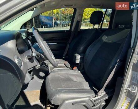 Серый Джип Компас, объемом двигателя 2.36 л и пробегом 163 тыс. км за 11990 $, фото 7 на Automoto.ua