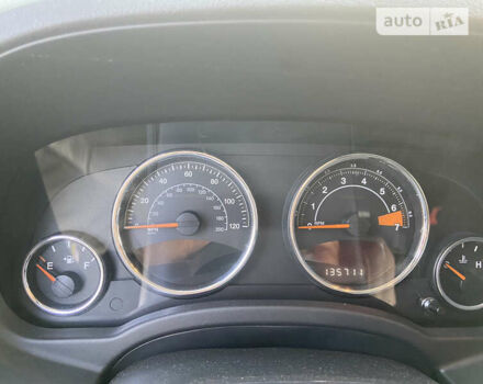 Серый Джип Компас, объемом двигателя 2.36 л и пробегом 225 тыс. км за 12500 $, фото 16 на Automoto.ua