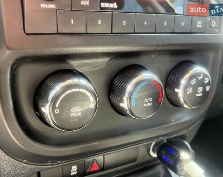 Сірий Джип Compass, об'ємом двигуна 2.36 л та пробігом 113 тис. км за 10900 $, фото 30 на Automoto.ua