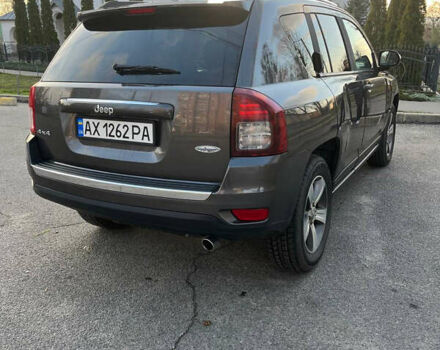Сірий Джип Compass, об'ємом двигуна 2.4 л та пробігом 120 тис. км за 11700 $, фото 2 на Automoto.ua