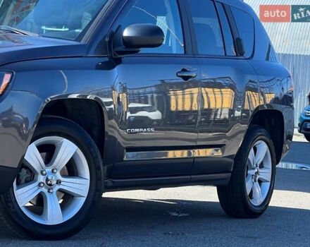 Сірий Джип Compass, об'ємом двигуна 2.36 л та пробігом 113 тис. км за 10900 $, фото 8 на Automoto.ua