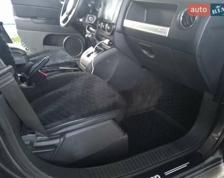 Серый Джип Компас, объемом двигателя 2.36 л и пробегом 130 тыс. км за 11200 $, фото 8 на Automoto.ua