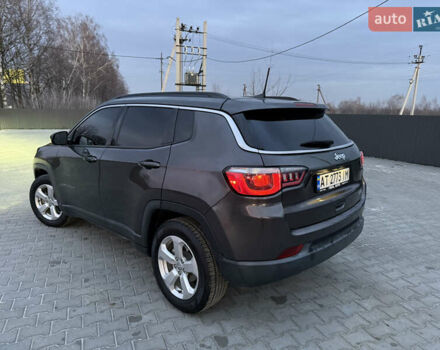 Серый Джип Компас, объемом двигателя 2.4 л и пробегом 175 тыс. км за 12900 $, фото 5 на Automoto.ua