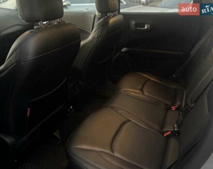 Джип Compass 2017 у Одесі на Automoto.ua Сірий Джип Compass, об'ємом двигуна 2.36 л та пробігом 42 тис. км за 12800 $, фото 11 на Automoto.ua