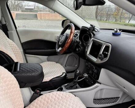 Сірий Джип Compass, об'ємом двигуна 2.4 л та пробігом 129 тис. км за 15800 $, фото 12 на Automoto.ua