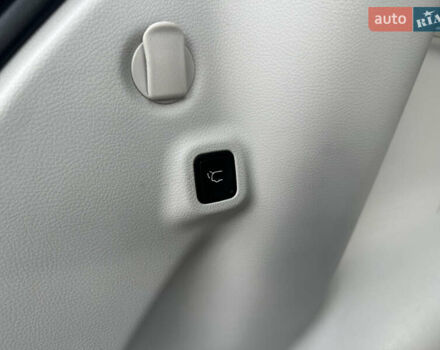 Джип Compass 2017 у Полтаві на Automoto.ua Сірий Джип Compass, об'ємом двигуна 2.36 л та пробігом 125 тис. км за 15500 $, фото 16 на Automoto.ua