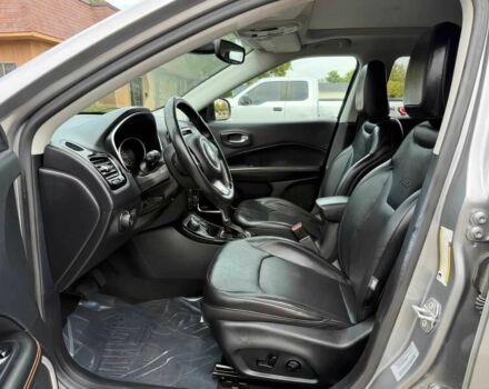 Сірий Джип Compass, об'ємом двигуна 2.4 л та пробігом 51 тис. км за 11100 $, фото 7 на Automoto.ua