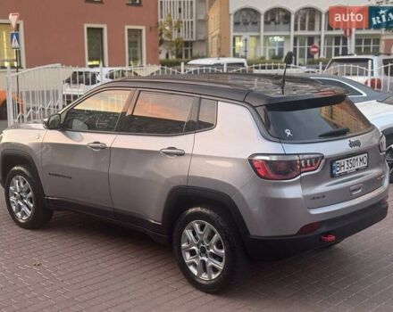 Джип Compass 2017 у Одесі на Automoto.ua Сірий Джип Compass, об'ємом двигуна 2.36 л та пробігом 42 тис. км за 12800 $, фото 12 на Automoto.ua