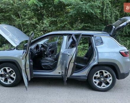 Джип Компас 2017 в Нововолынск на Automoto.ua Серый Джип Компас, объемом двигателя 2.36 л и пробегом 135 тыс. км за 14700 $, фото 14 на Automoto.ua