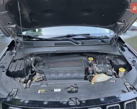 Джип Компас 2017 в Нововолынск на Automoto.ua Серый Джип Компас, объемом двигателя 2.36 л и пробегом 135 тыс. км за 14700 $, фото 11 на Automoto.ua