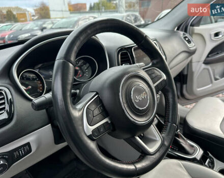 Джип Compass 2017 у Полтаві на Automoto.ua Сірий Джип Compass, об'ємом двигуна 2.36 л та пробігом 125 тис. км за 15500 $, фото 34 на Automoto.ua