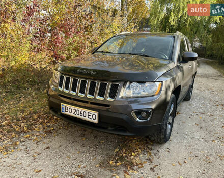 Серый Джип Компас, объемом двигателя 2.36 л и пробегом 54 тыс. км за 13450 $, фото 2 на Automoto.ua