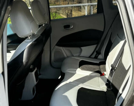 Сірий Джип Compass, об'ємом двигуна 2.36 л та пробігом 105 тис. км за 14900 $, фото 7 на Automoto.ua
