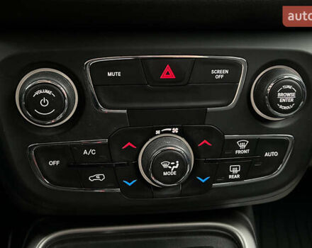 Серый Джип Компас, объемом двигателя 2.36 л и пробегом 92 тыс. км за 17200 $, фото 16 на Automoto.ua