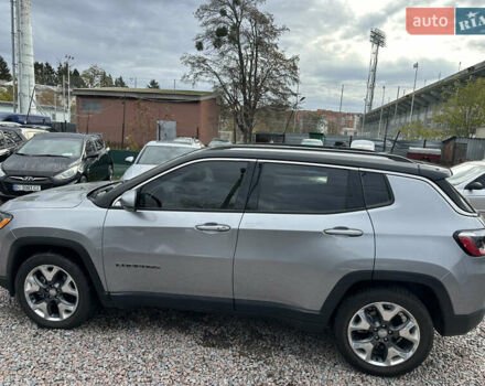 Джип Compass 2017 у Полтаві на Automoto.ua Сірий Джип Compass, об'ємом двигуна 2.36 л та пробігом 125 тис. км за 15500 $, фото 5 на Automoto.ua