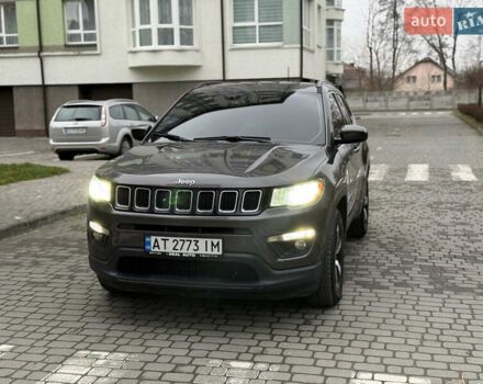 Серый Джип Компас, объемом двигателя 2.36 л и пробегом 172 тыс. км за 13200 $, фото 3 на Automoto.ua