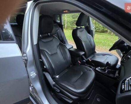 Джип Компас 2017 в Нововолынск на Automoto.ua Серый Джип Компас, объемом двигателя 2.36 л и пробегом 135 тыс. км за 14700 $, фото 30 на Automoto.ua