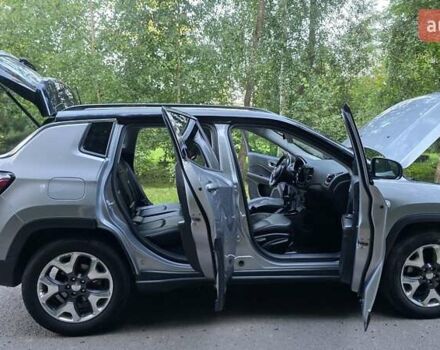 Джип Компас 2017 в Нововолынск на Automoto.ua Серый Джип Компас, объемом двигателя 2.36 л и пробегом 135 тыс. км за 14700 $, фото 19 на Automoto.ua